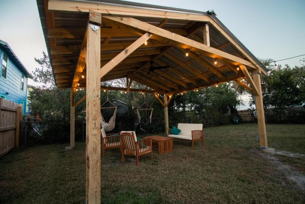 Seas The Day - 4 Blocks To The Beach, Restaurant, And Bar District - Great Deck And Outdoor Space!! Jacksonville Beach Exterior foto